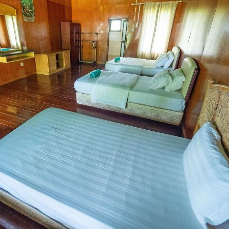 Benarat Lodge Mulu Ngoại thất bức ảnh