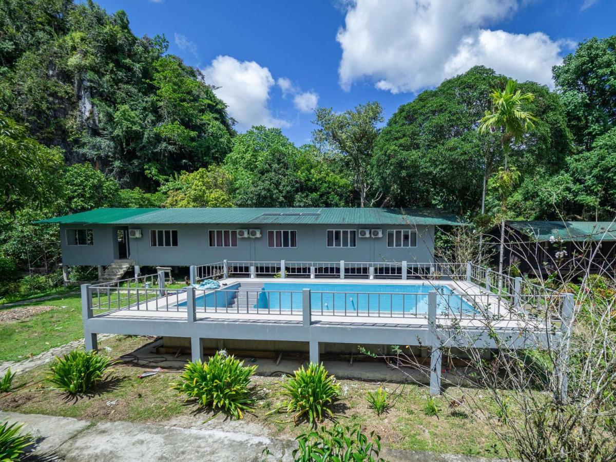 Benarat Lodge Mulu Ngoại thất bức ảnh