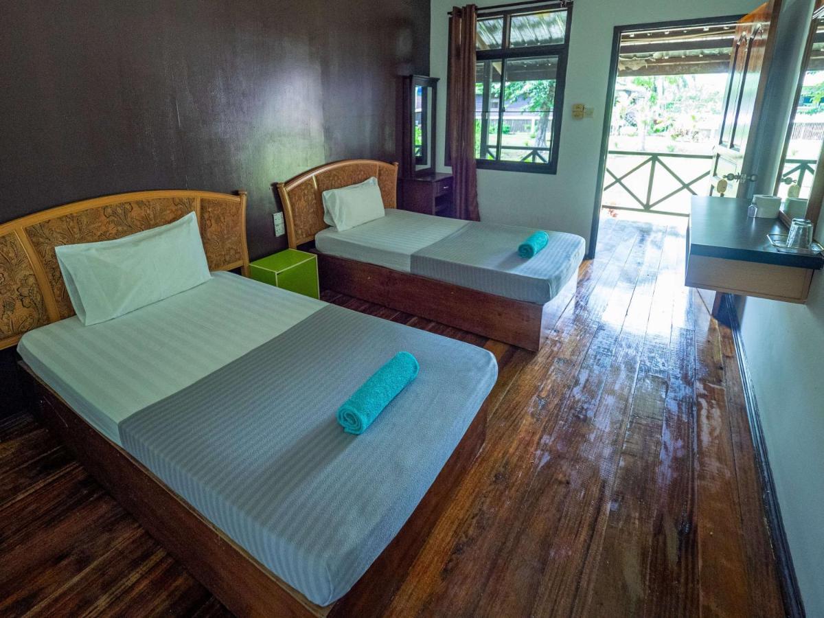 Benarat Lodge Mulu Ngoại thất bức ảnh