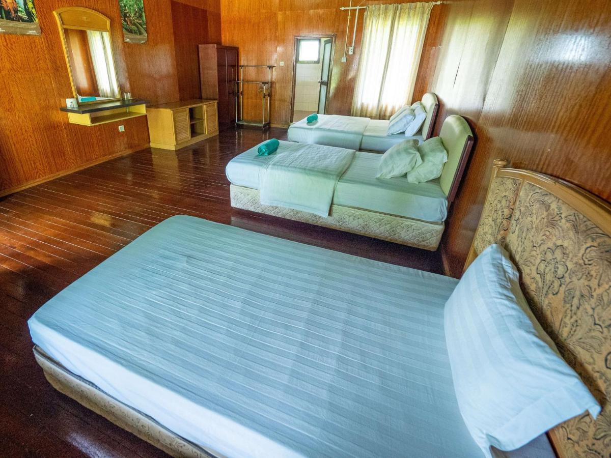 Benarat Lodge Mulu Ngoại thất bức ảnh