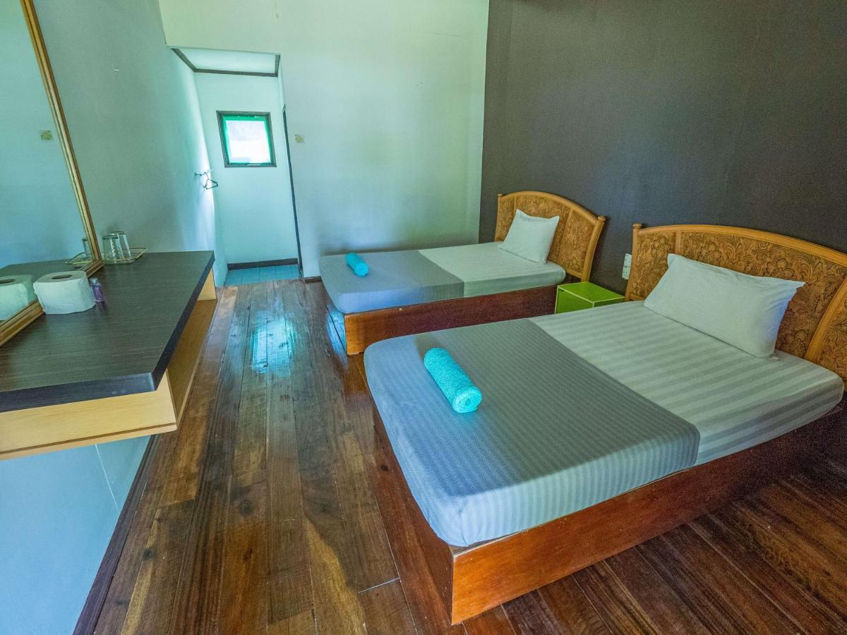 Benarat Lodge Mulu Ngoại thất bức ảnh