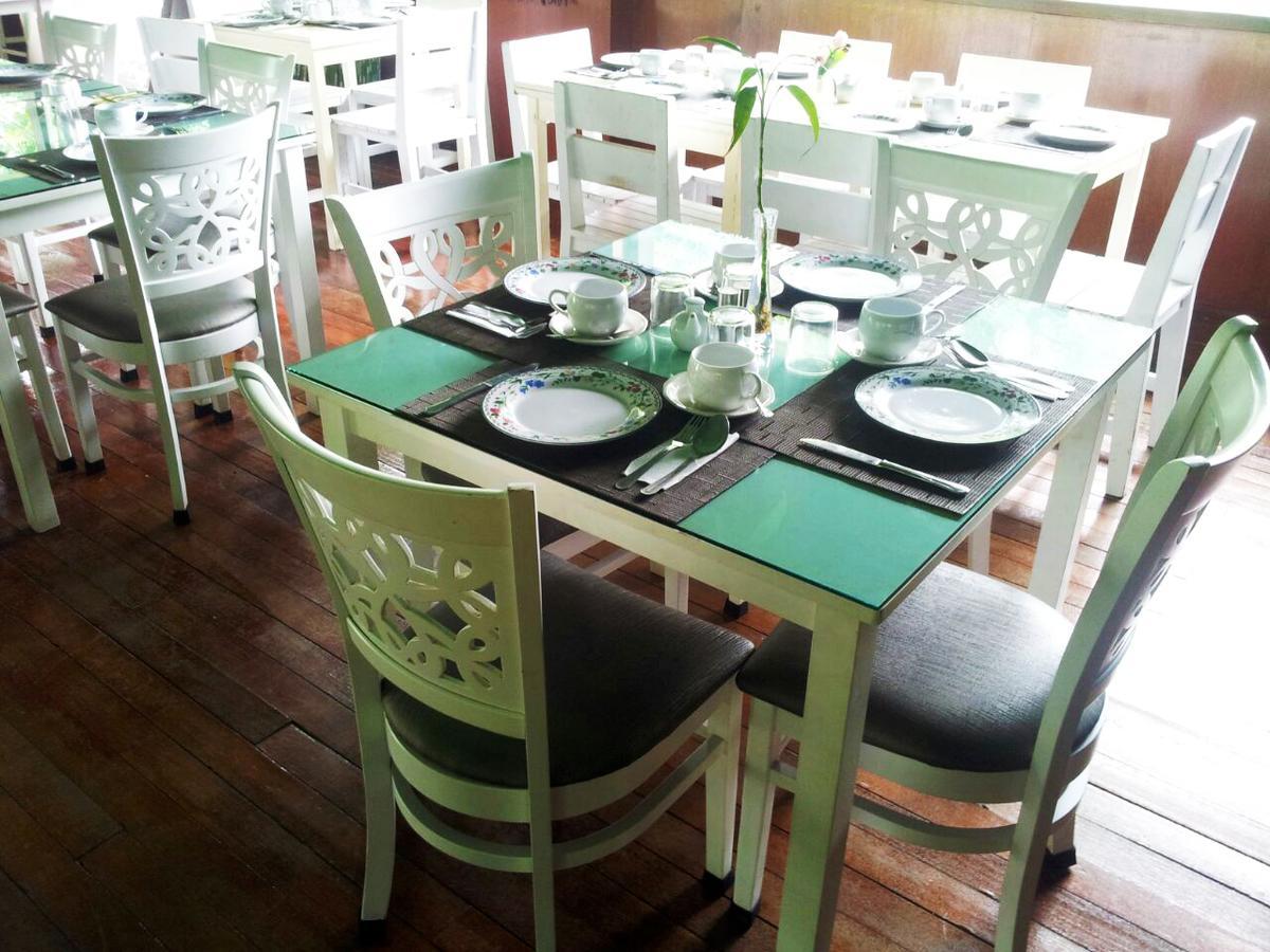 Benarat Lodge Mulu Ngoại thất bức ảnh