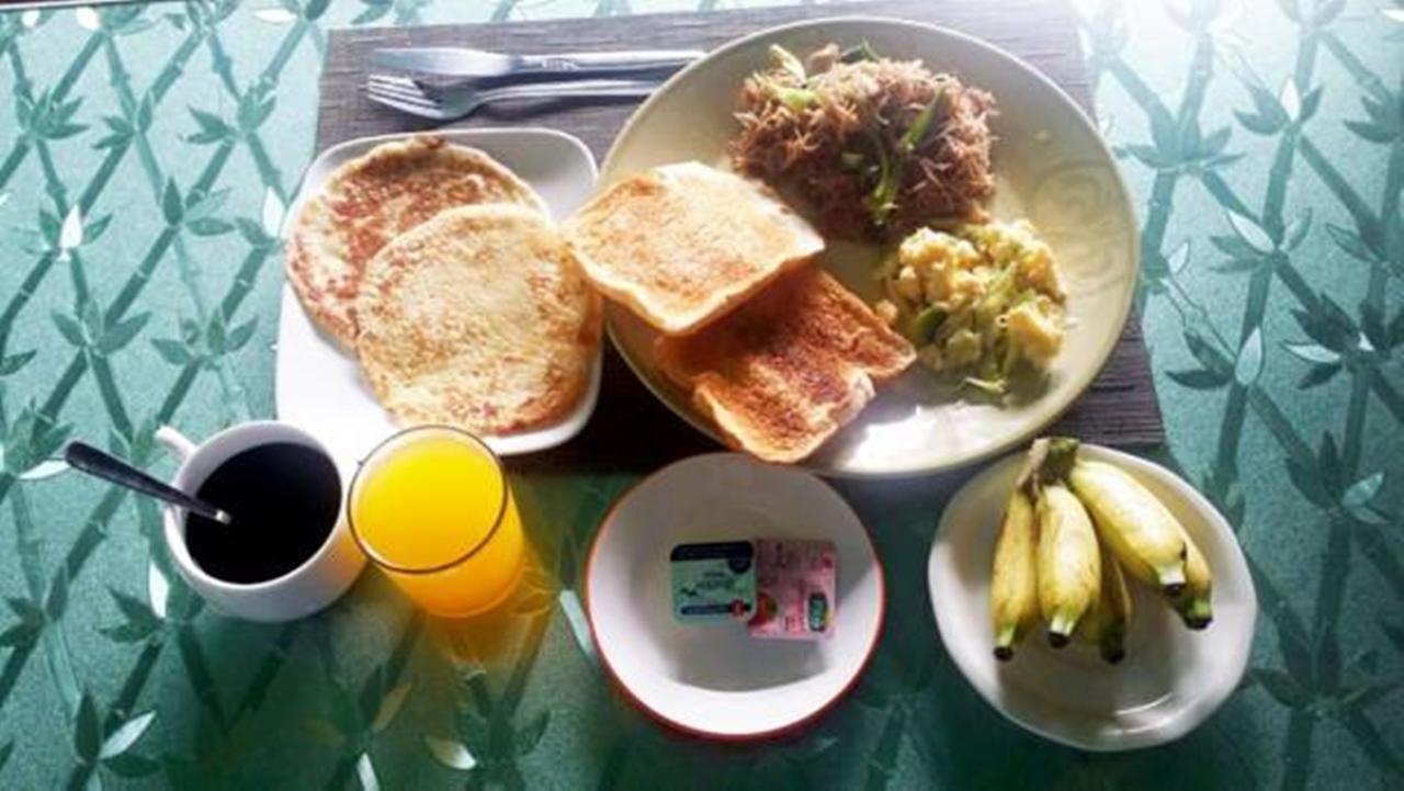 Benarat Lodge Mulu Ngoại thất bức ảnh