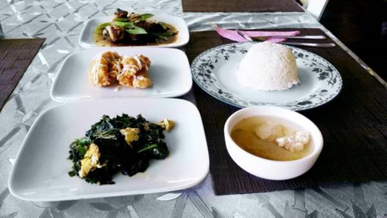 Benarat Lodge Mulu Ngoại thất bức ảnh