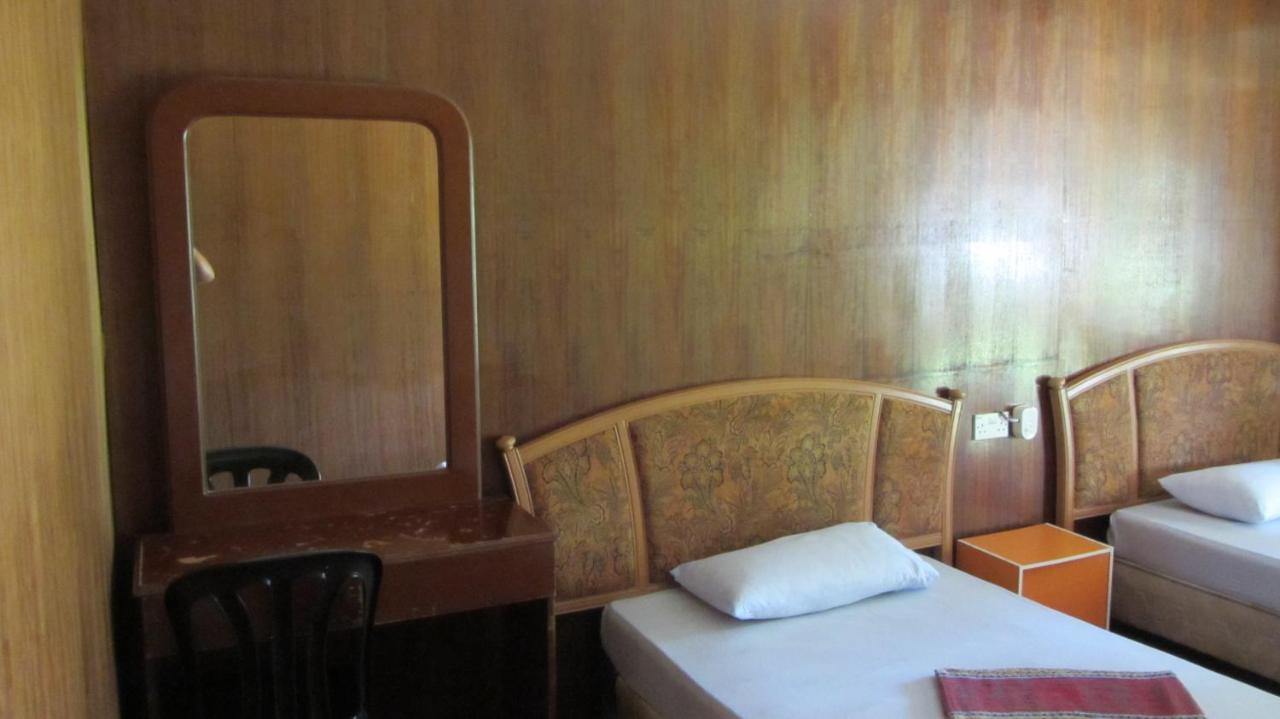 Benarat Lodge Mulu Ngoại thất bức ảnh